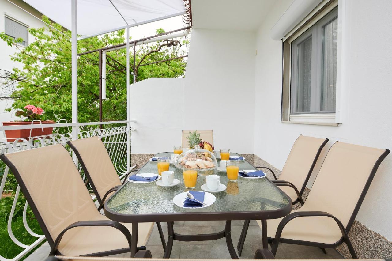 New 4* Apartman Zoa In Trogir Exterior photo